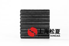 恒壓消防泵用多大硬度的橡膠隔震墊？